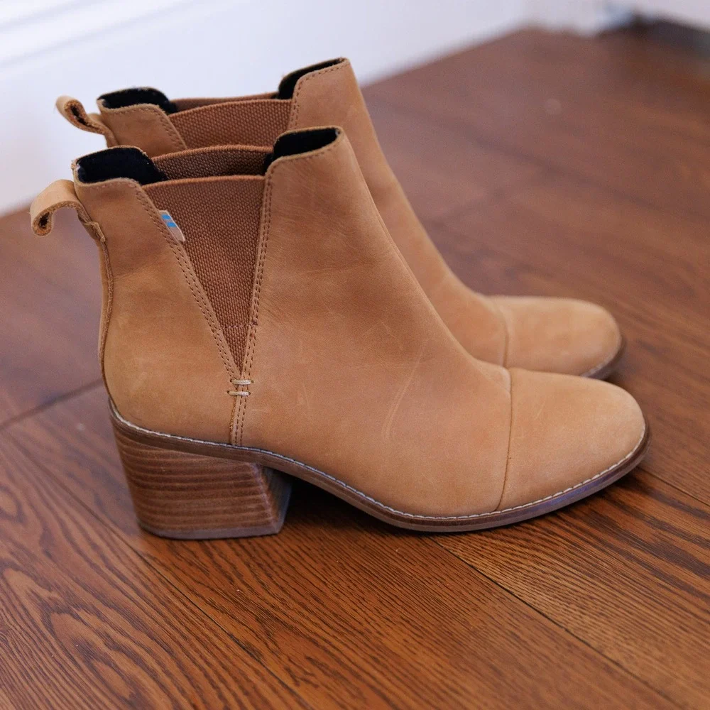 TOMS Marina Tan Leather Chelsea Ankle Boots Stacked Block Heel Women 7